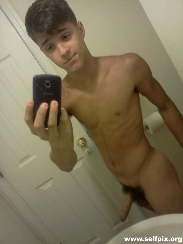 images/c28/sexy-stylish-teen-guy (2).jpg